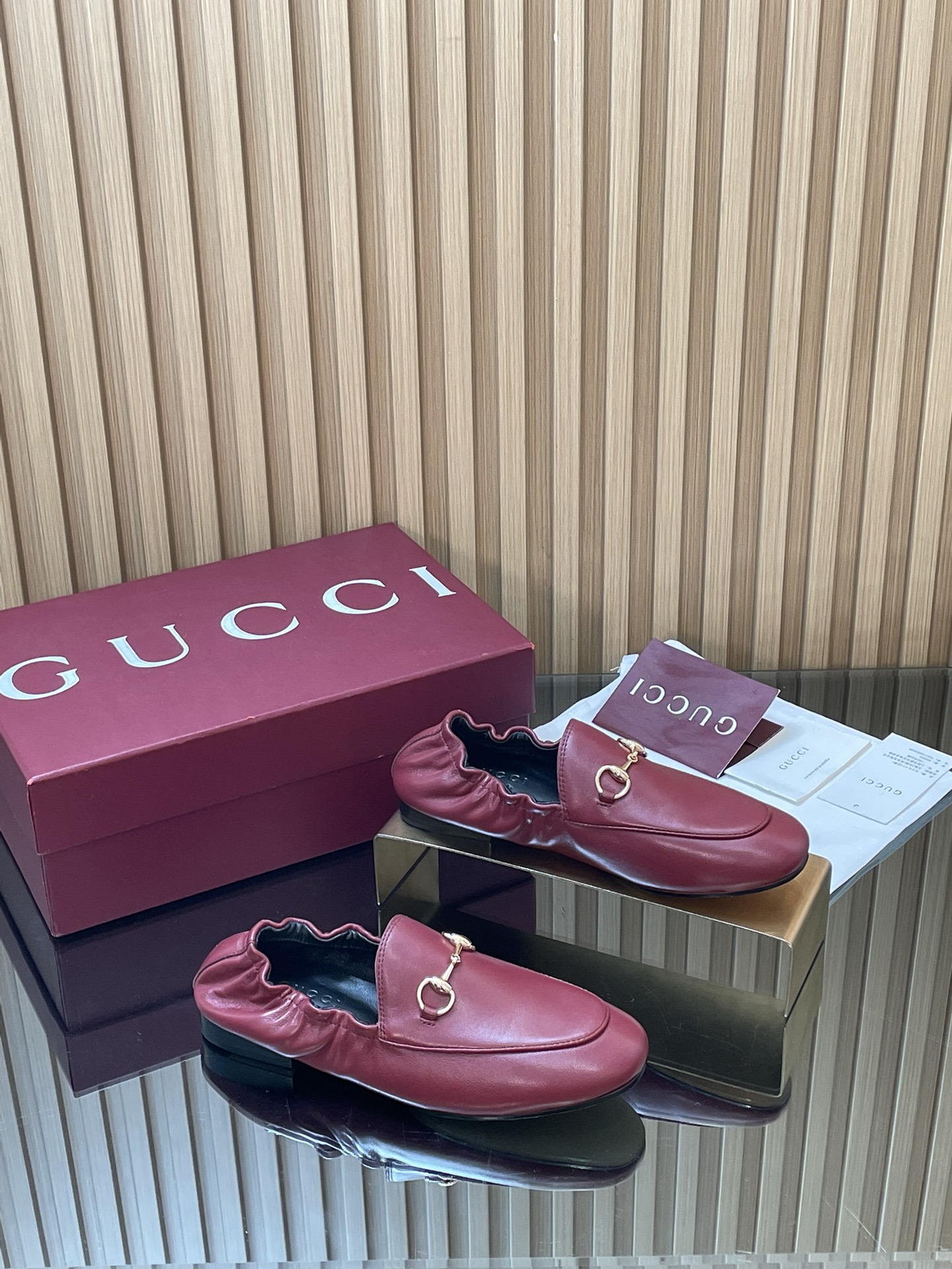 Gucci-Jordaan-Horsebit-Embellished-Logo-Red-Calfskin-Leather-Loafers-Shoes-35To42