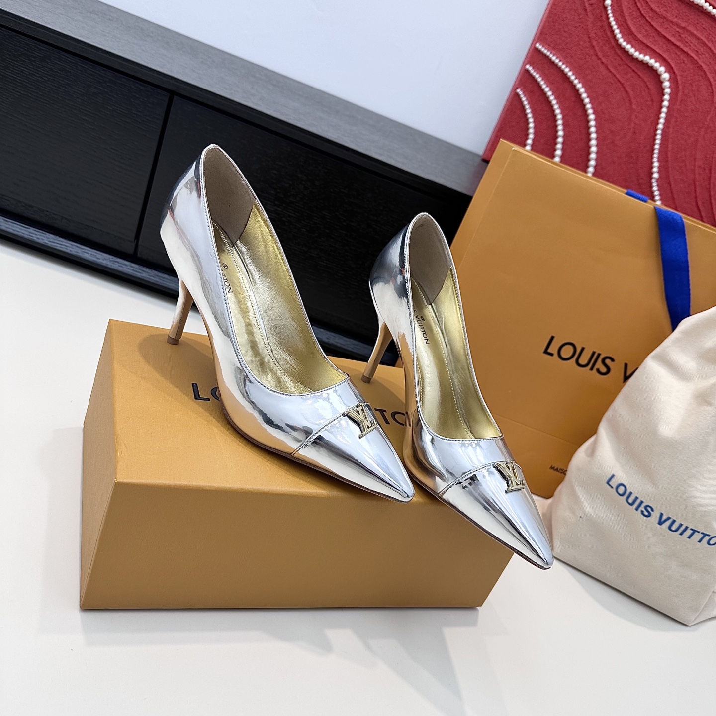 Louis-Vuitton-City-Pumps-Shoes-Silver-Metallic-Leather-100MM-35To41
